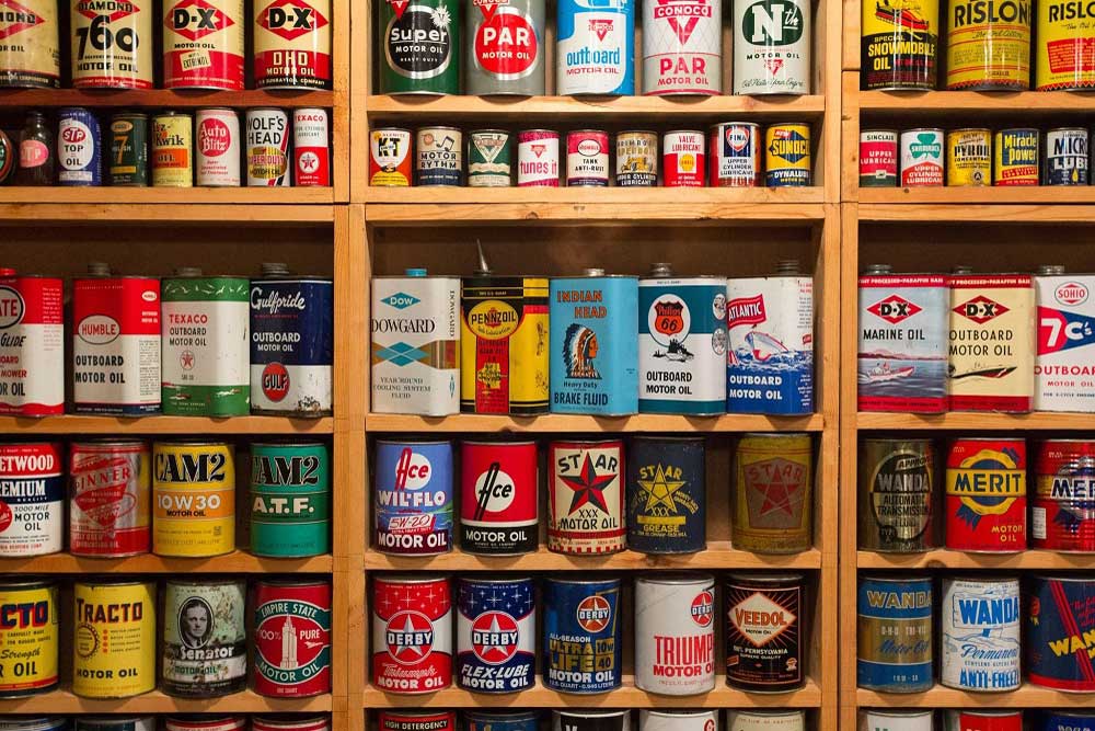 5 Motor Oil Tips Every Car Owner Needs to Know Motor-Oil-Tips