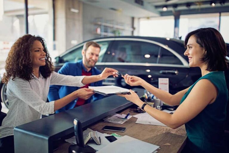 Leasing Vs. Buying – Infographic